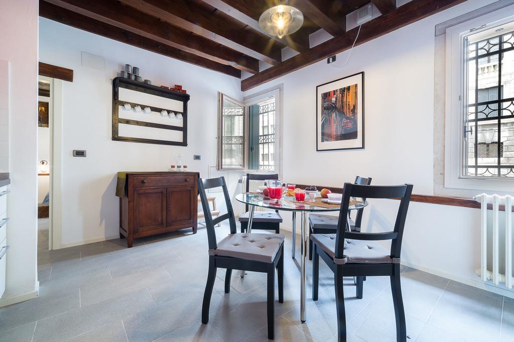 Ve.N.I.Ce Cera Casa Santo Stefano Lägenhet Venedig Exteriör bild
